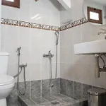 Rokani Sofita I At Center Apartment